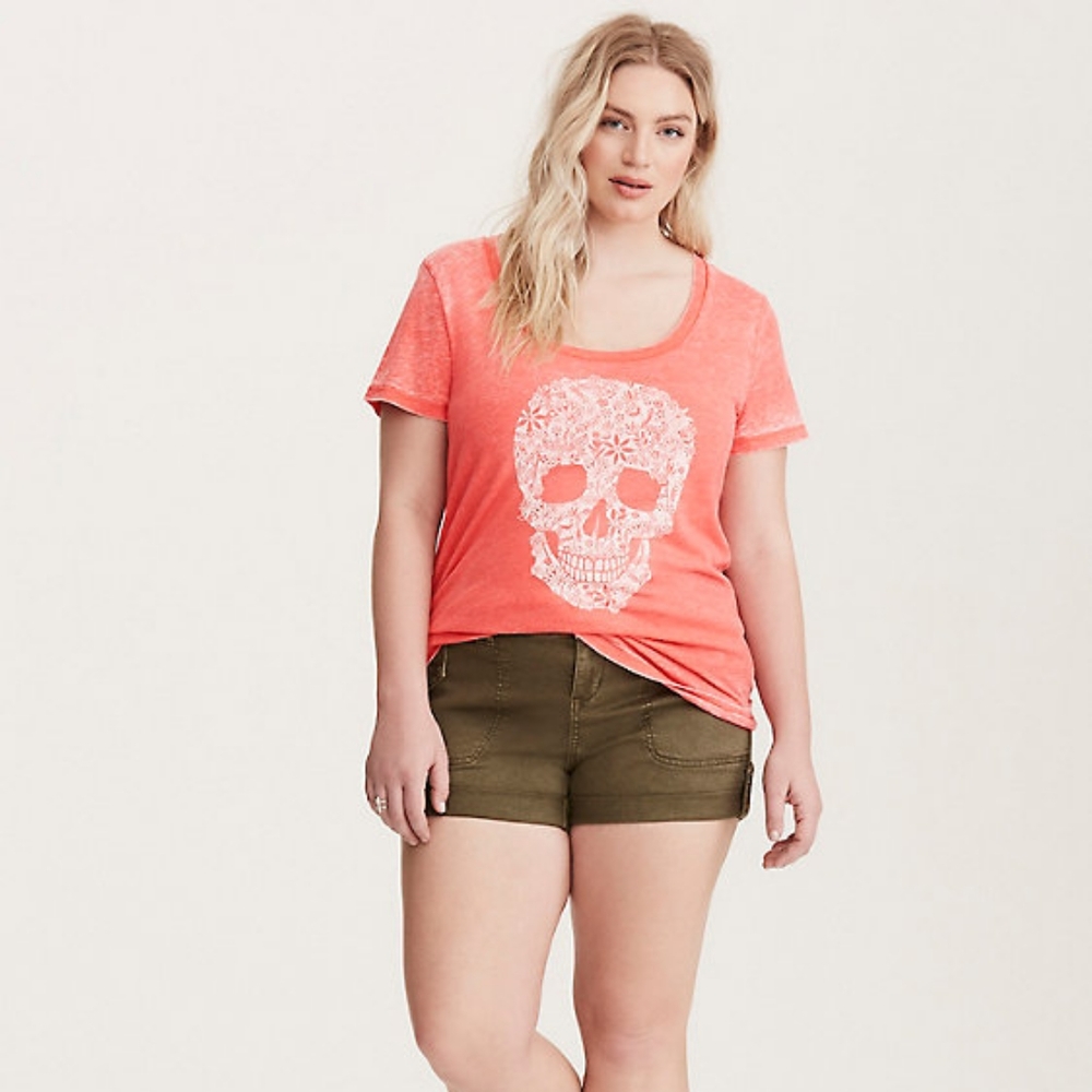 Torrid Skull Burnout Wash Scoop Tee, Size 0